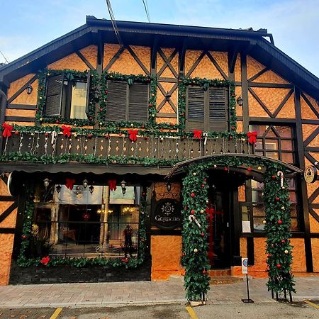 Vila Geppetto เบลเกรด ภายนอก รูปภาพ