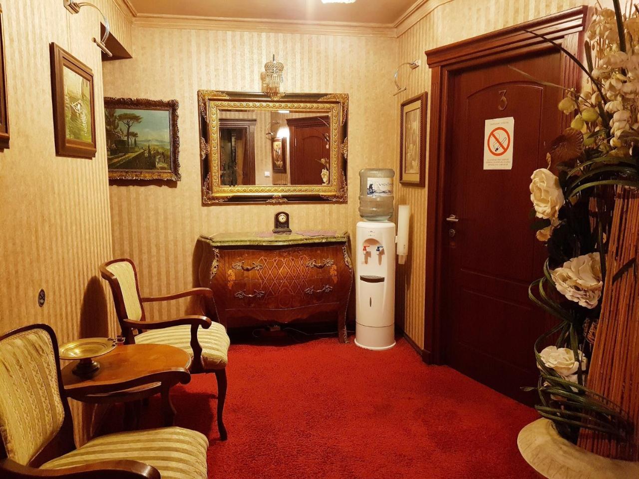 Vila Geppetto เบลเกรด ภายนอก รูปภาพ